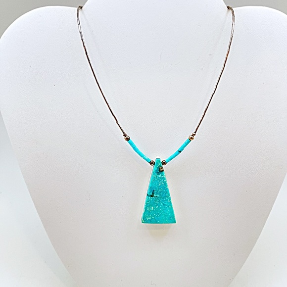Vintage Triangular Turquoise and White Fossil Coral on Heishi Chain, Zuni (?) - Picture 2 of 9